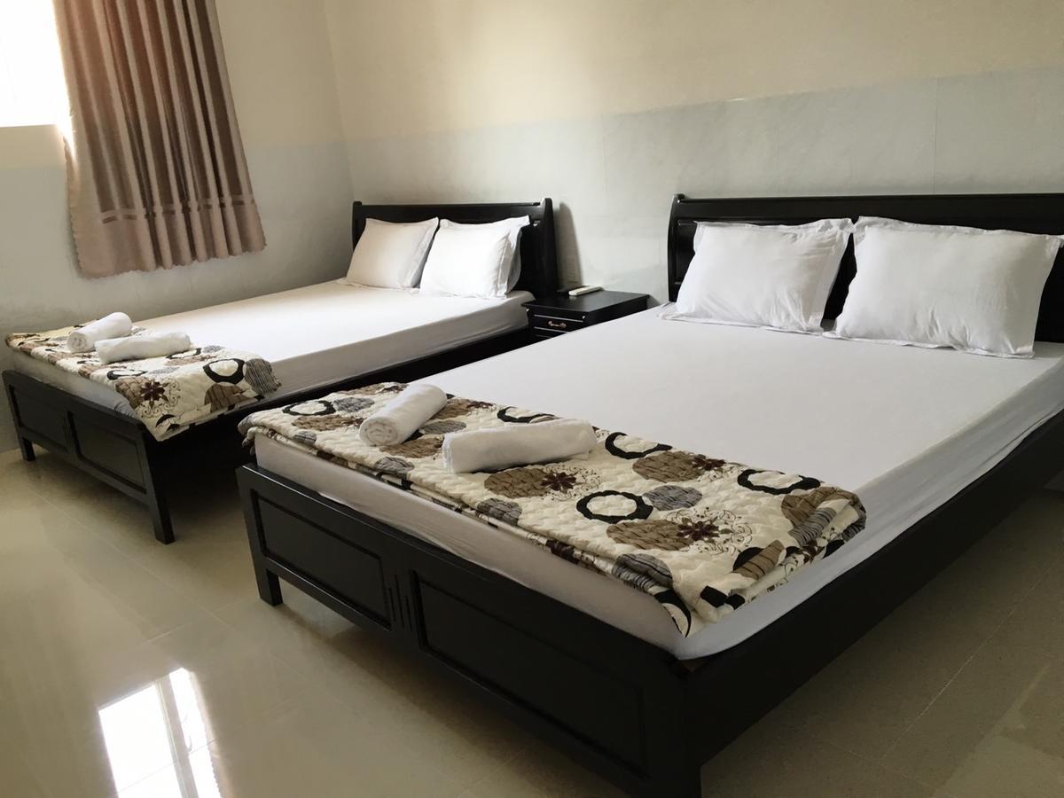 Duy Toan Guesthouse Дуонг-Донг Экстерьер фото