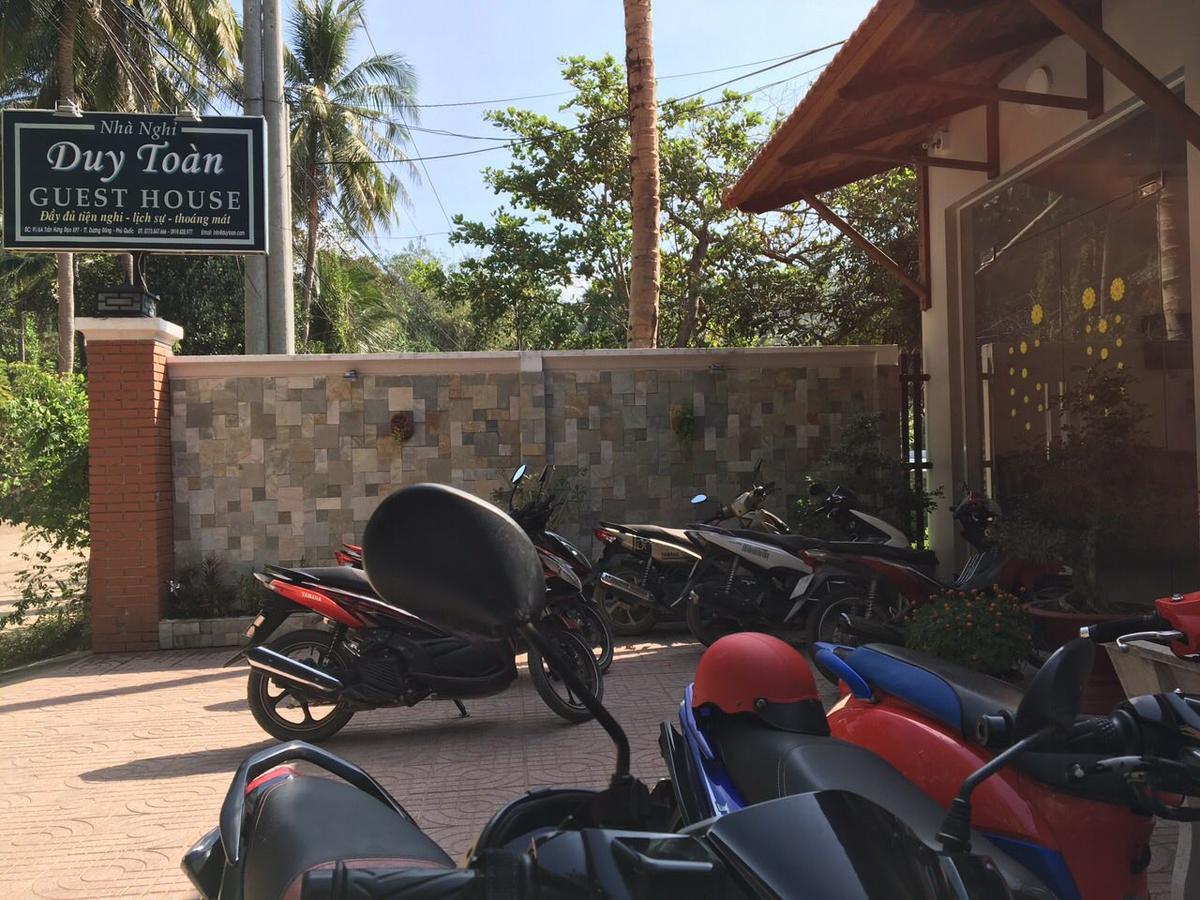 Duy Toan Guesthouse Дуонг-Донг Экстерьер фото