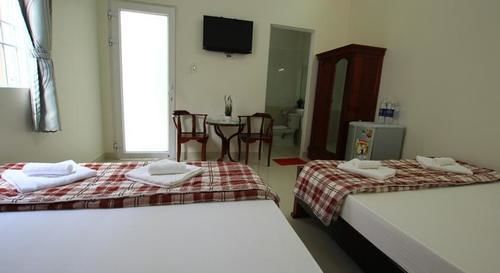 Duy Toan Guesthouse Дуонг-Донг Экстерьер фото