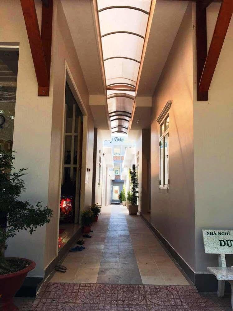Duy Toan Guesthouse Дуонг-Донг Экстерьер фото