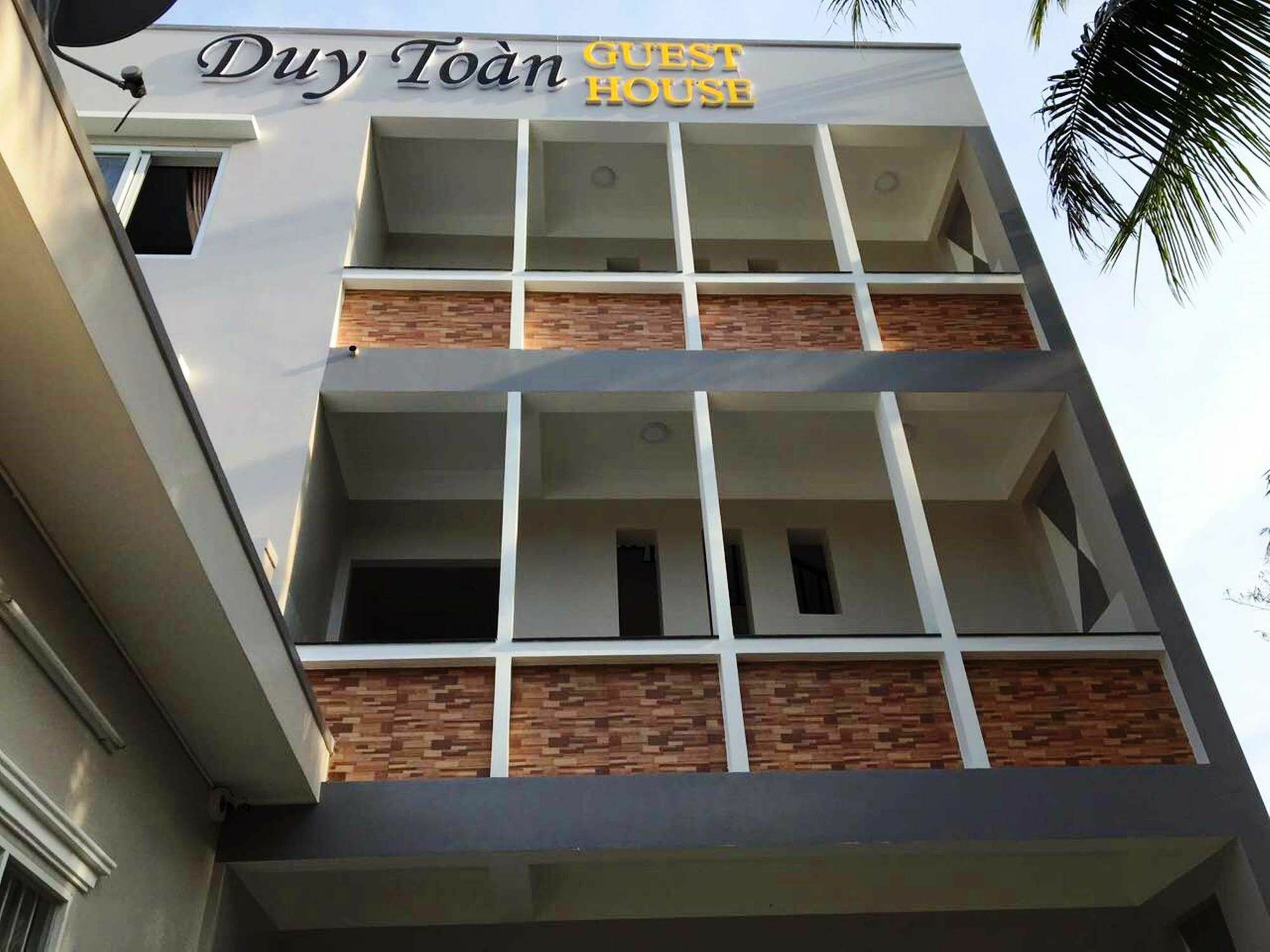 Duy Toan Guesthouse Дуонг-Донг Экстерьер фото