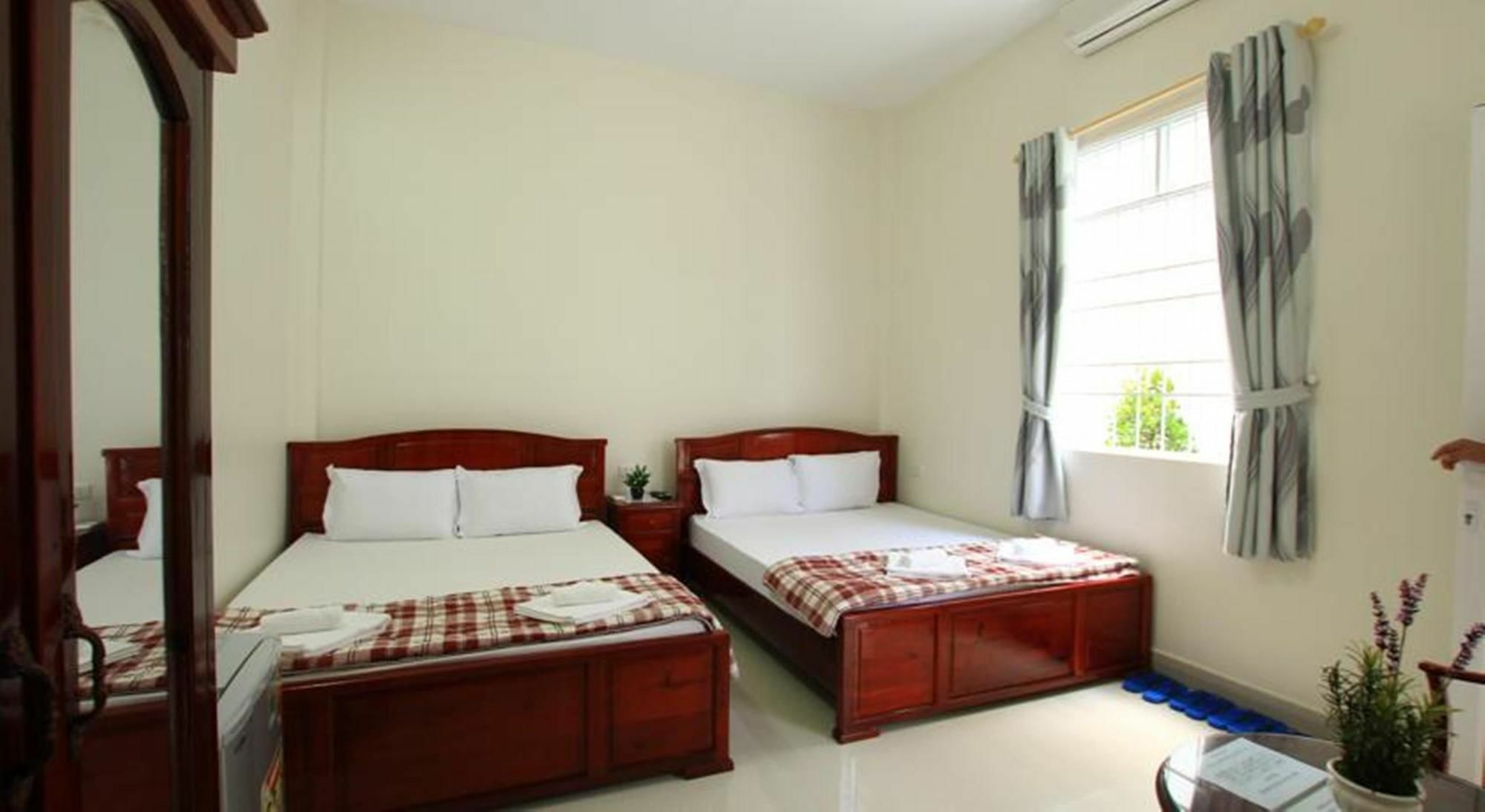 Duy Toan Guesthouse Дуонг-Донг Экстерьер фото