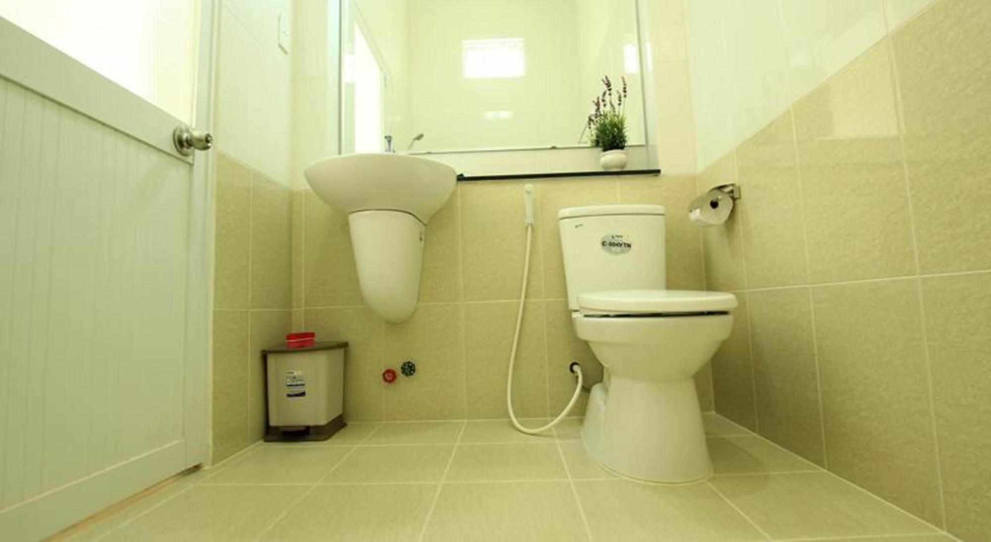 Duy Toan Guesthouse Дуонг-Донг Экстерьер фото